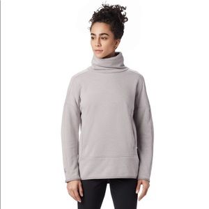 Women's Light Gray Turtleneck Pullover Top